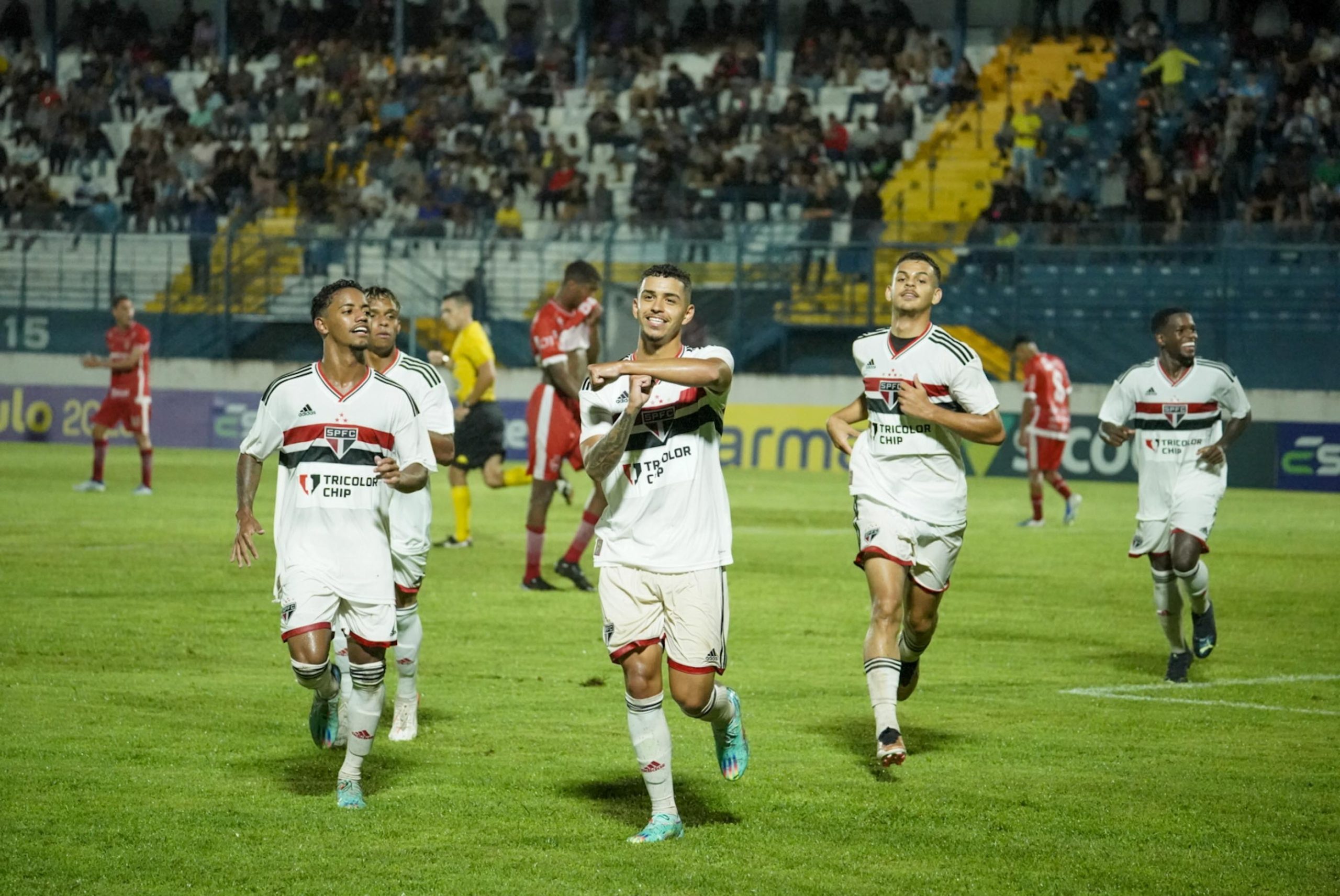 São Paulo estreia na Copinha com vitória sobre o Porto Velho