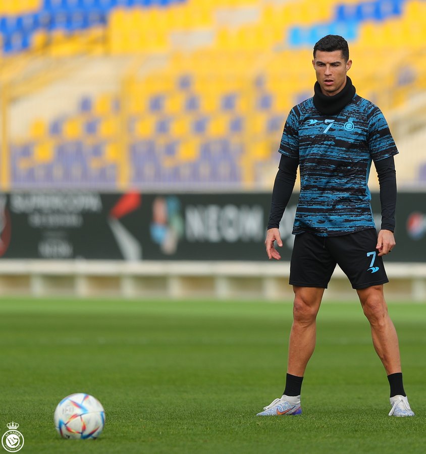 Cristiano Ronaldo vai fazer estreia no futebol saudita contra o PSG