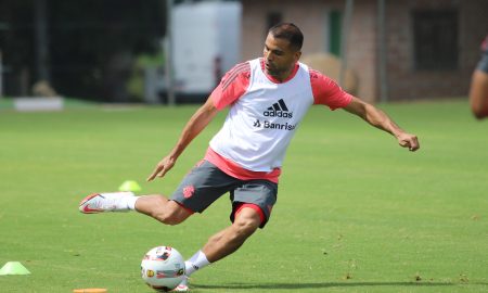 Inter negocia com Gabriel Mercado