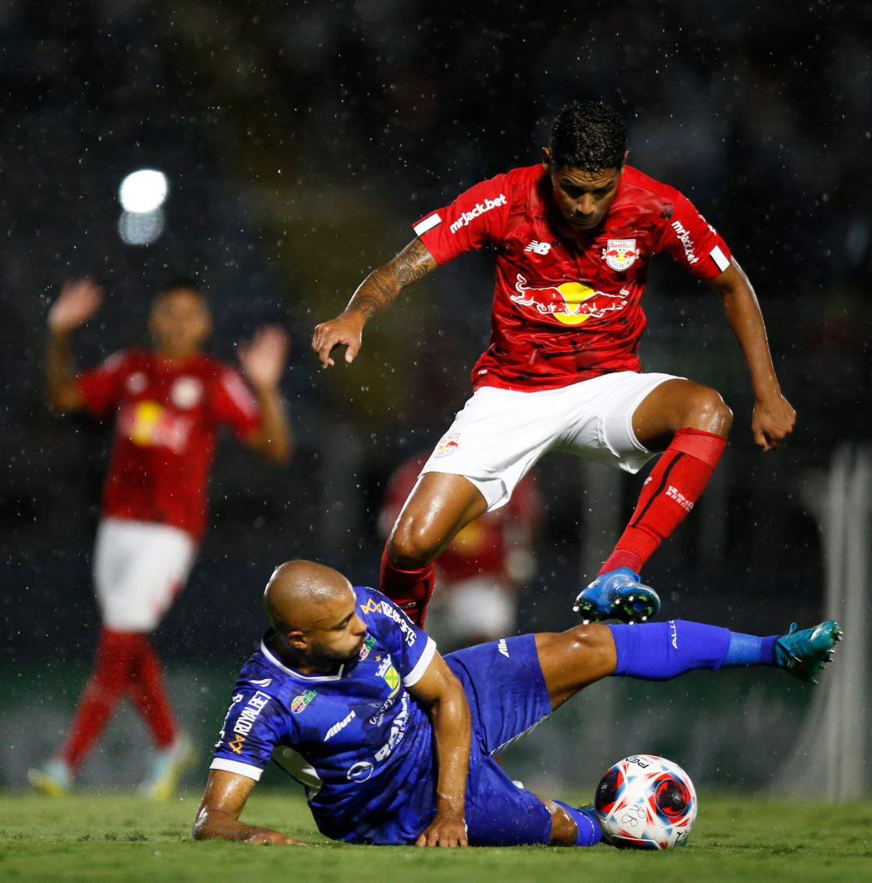 Red Bull Bragantino tem jogador expulso pelo quarto jogo seguido. Foto: Ari Ferreira/Red Bull Bragantino