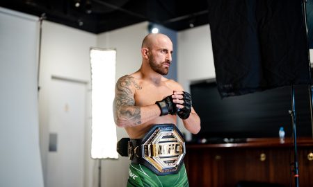 Alexander Volkanovski, campeão dos penas do UFC (Divulgação/Twitter Oficial UFC)