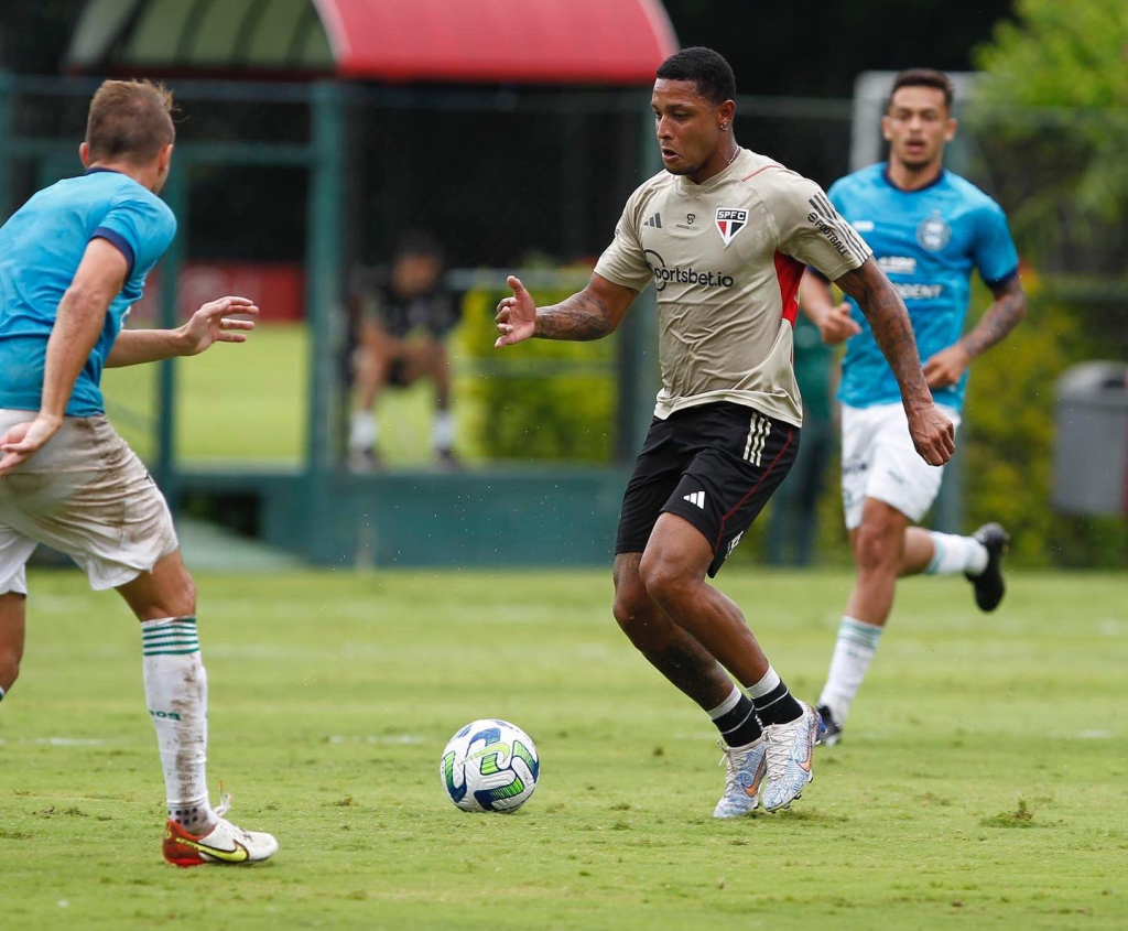 David - Jogo-treino contra o Coritiba - CT da Barra Funda - Intertemporada 2023 - Crédito: Rubens Chiri / saopaulofc