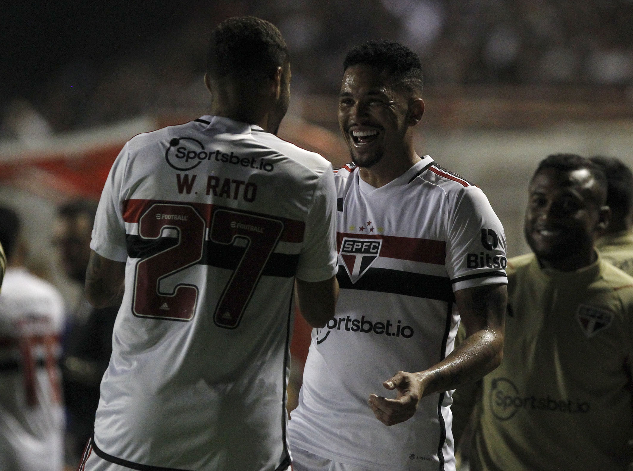 São Paulo pode emendar melhor sequência de vitórias na temporada