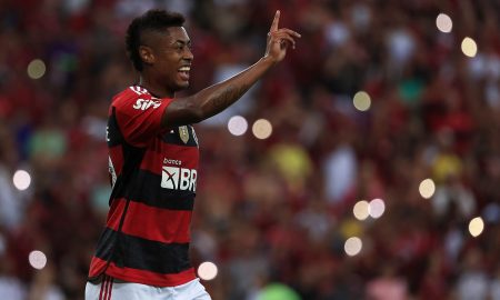 Bruno Henrique, do Flamengo, volta a jogar após 10 meses: ‘Estou aqui fazendo o que mais amo’