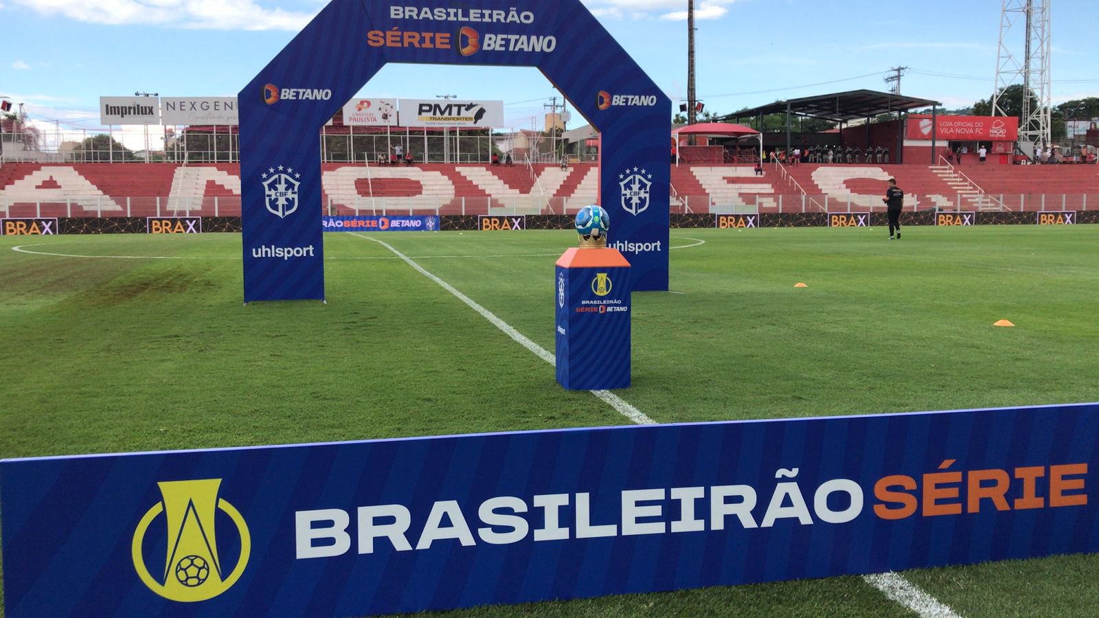 Estádio Onésio Brasileiro Alvarenga, o OBA, em Goiânia/GO