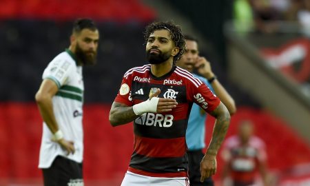Gabigol encerra jejum de gols e se torna o décimo maior artilheiro da história do Flamengo
