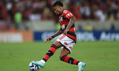 ‘Não sou nenhum craque, mas sou um cara dedicado’, diz Marinho após boa atuação pelo Flamengo na Libertadores
