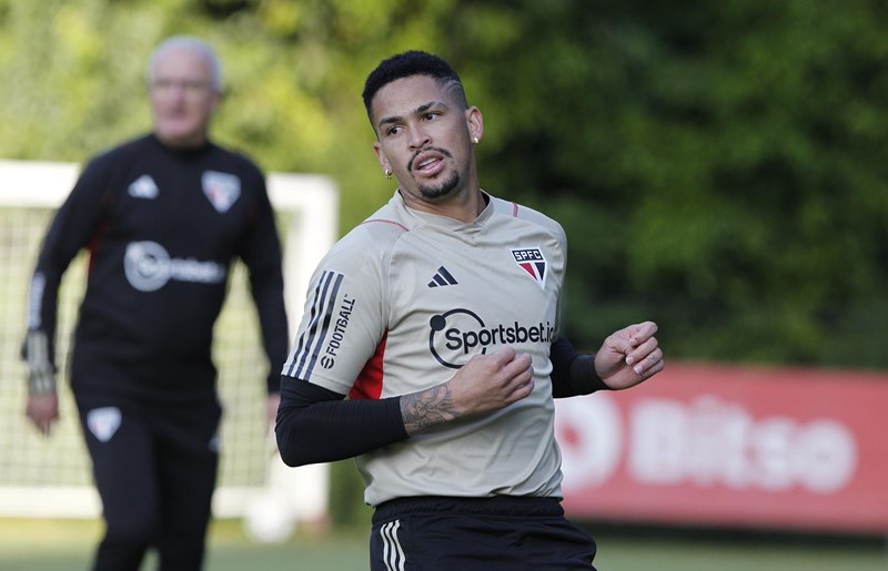 São Paulo se apresenta no CT nesta segunda visando jogo de volta da Copa do Brasil; veja programação