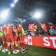 Jogadores da Roma comemoram vitória sobre Feyenoord