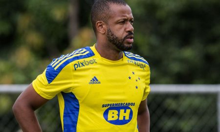 Sidnei cobra Cruzeiro e responsabiliza SAF