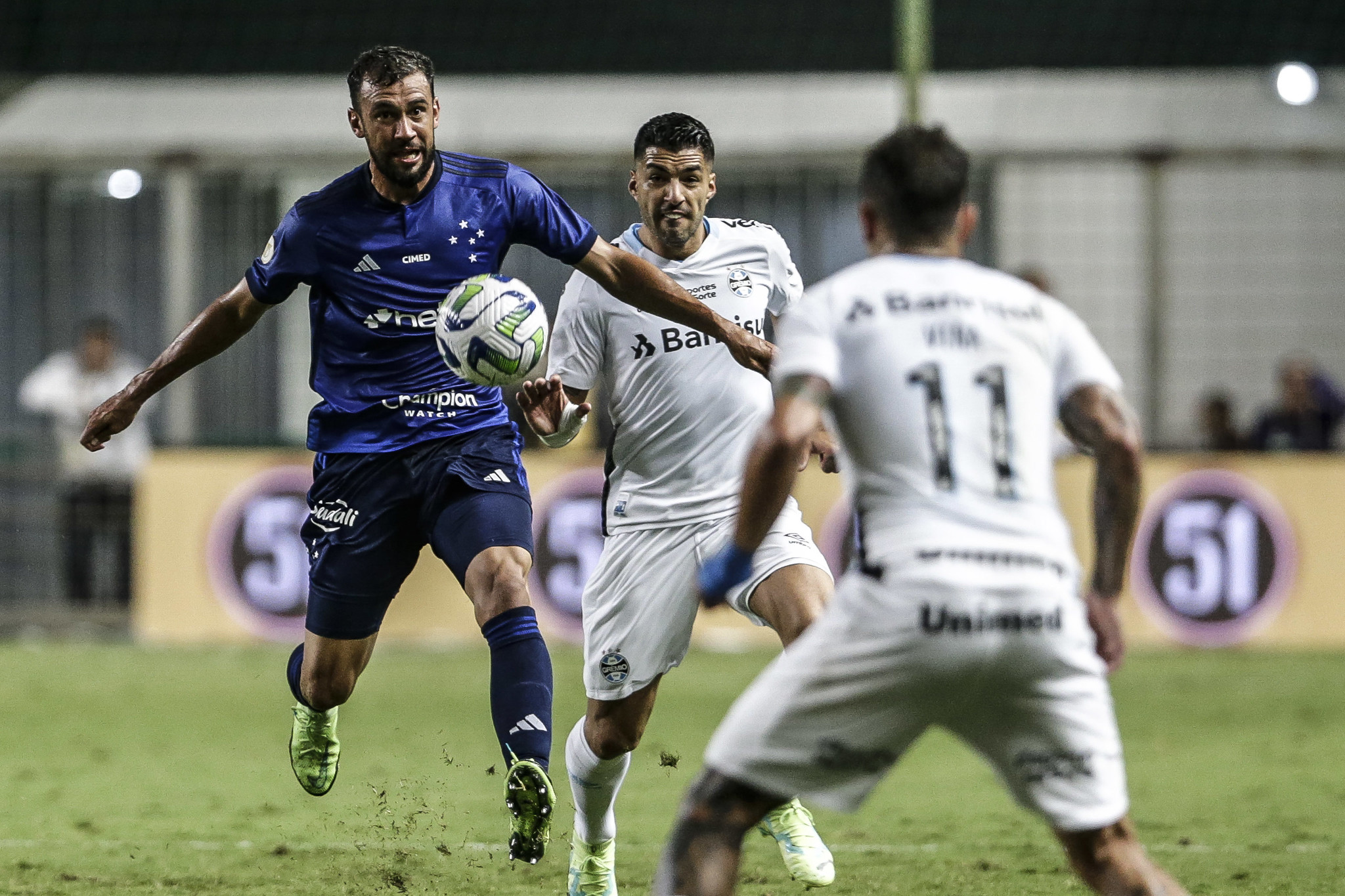 Cruzeiro e Grêmio se enfrentam pelas Oitavas da Copa do Brasil