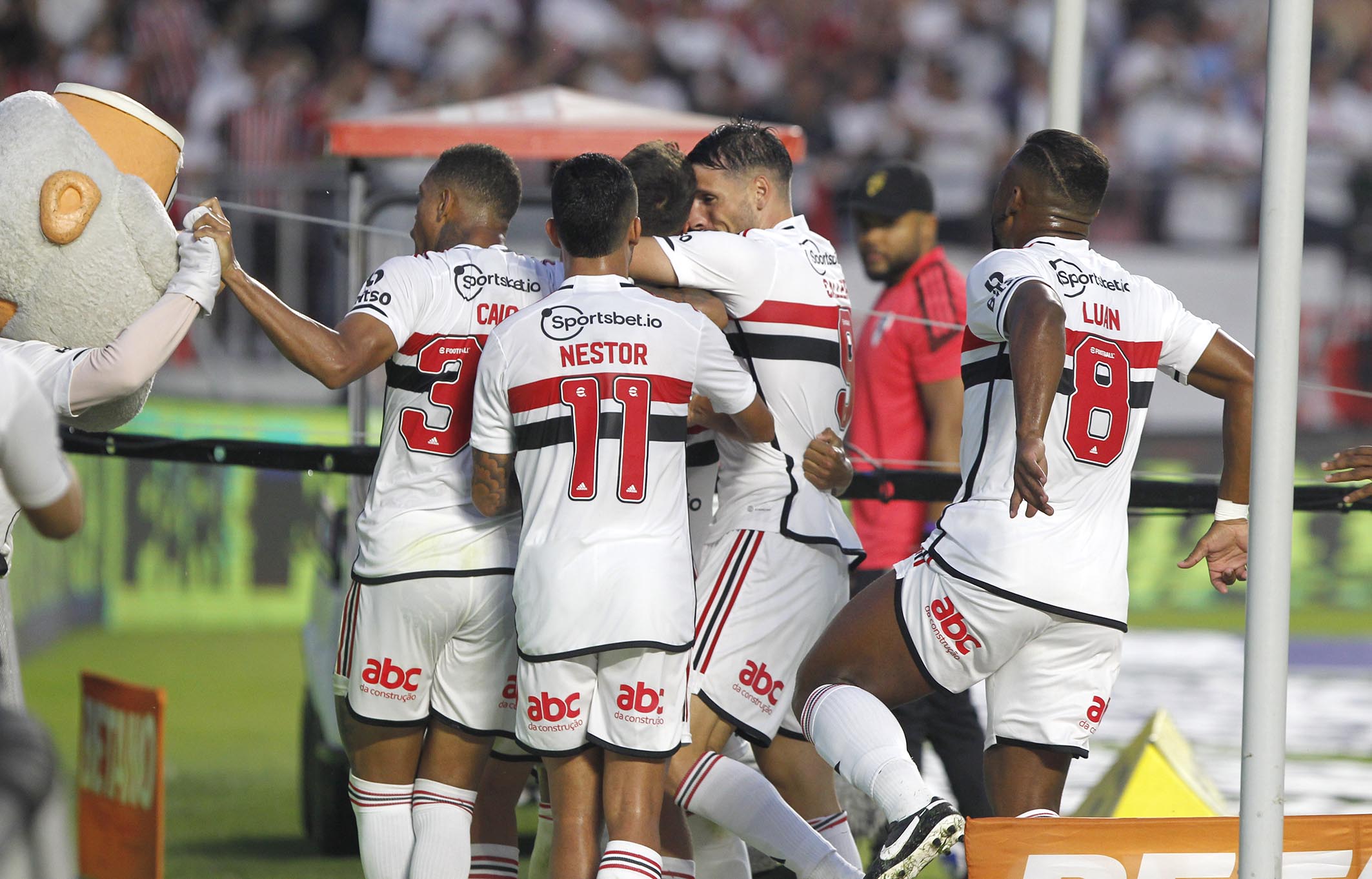 Em boa fase, São Paulo volta a atuar em casa após três jogos fora