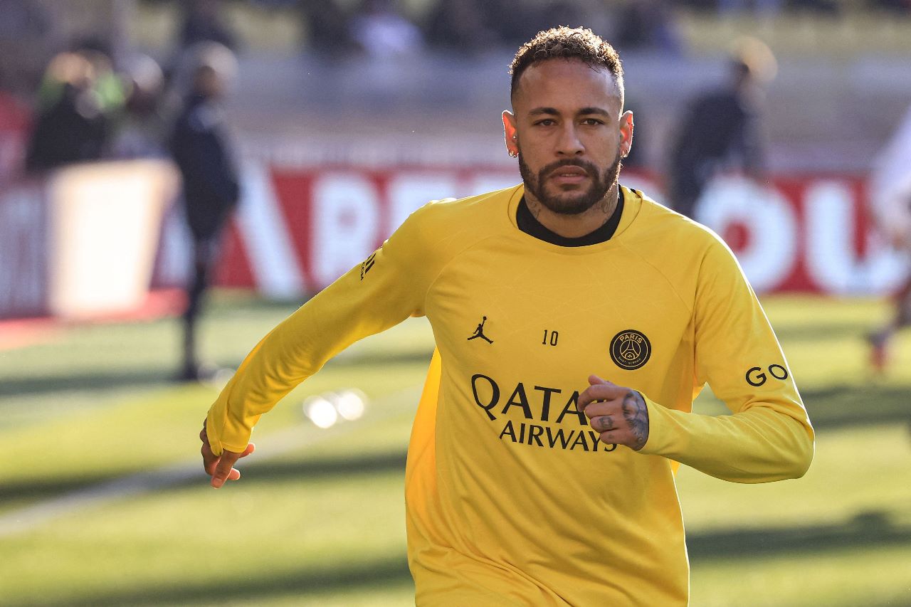 Neymar quer sair do PSG e Inglaterra pode ser destino