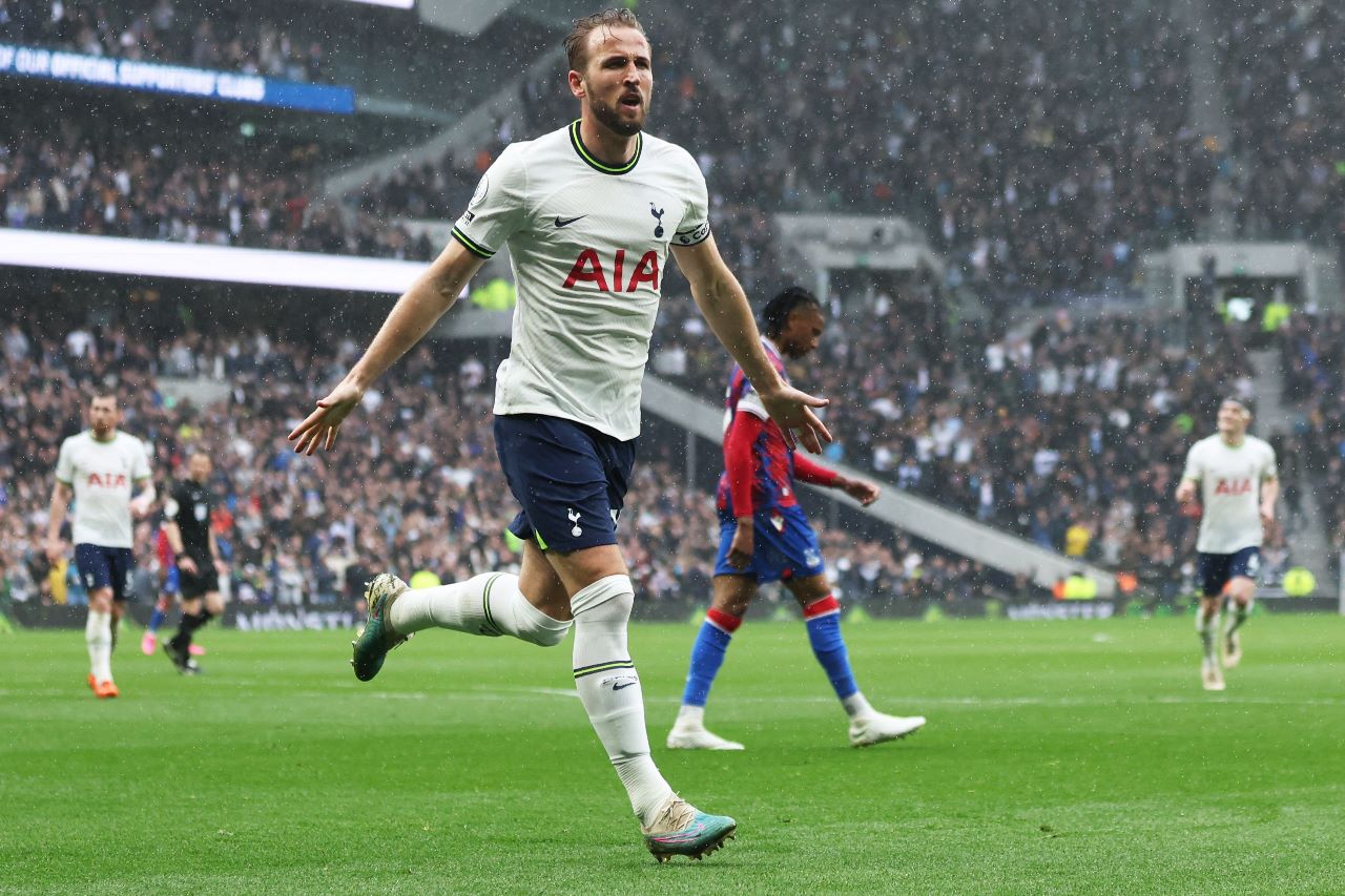 Harry Kane marca na vitória do Tottenham sobre o Crystal Palace