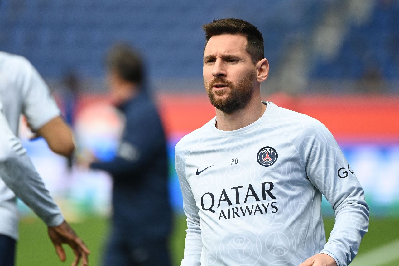 PSG define não renovar com Messi