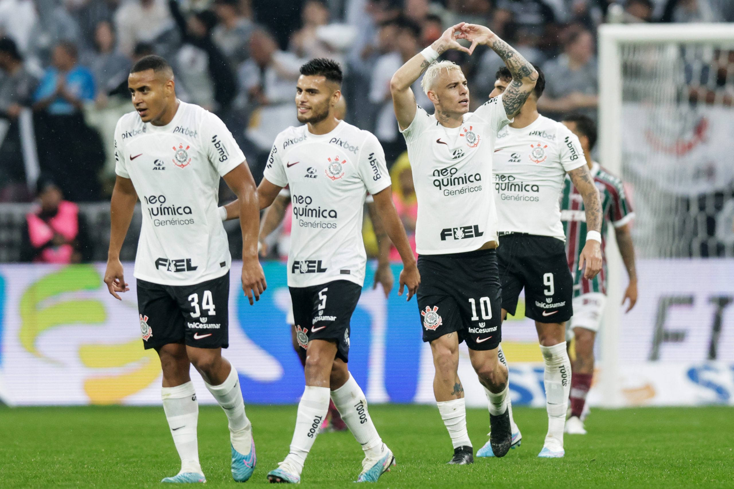 Fluminense supera o Red Bull Bragantino e põe fim a jejum de 5 jogos sem  vitória