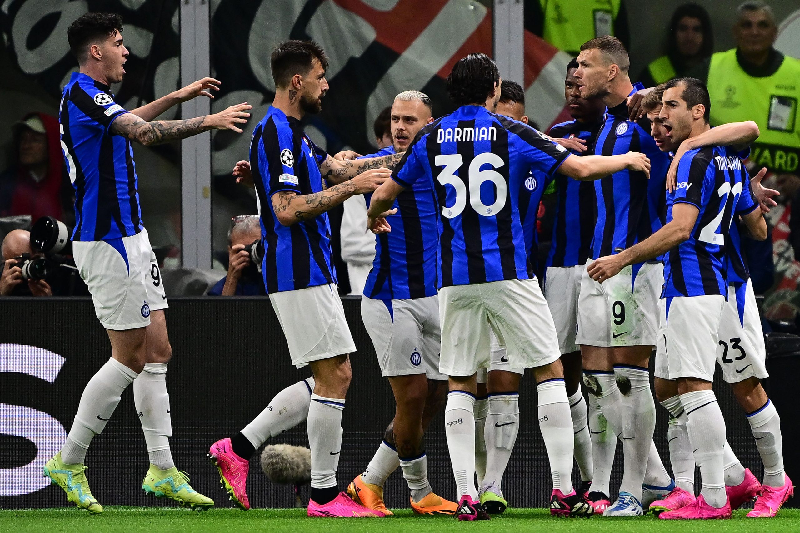 Internazionale venceu o Milan no Derby della Madonnina