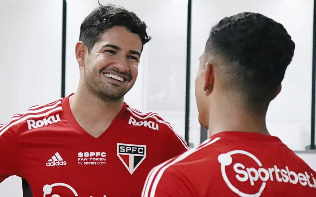 . Pato no São Paulo? Clube abre negociação para contratar atleta por produtividade; saiba mais