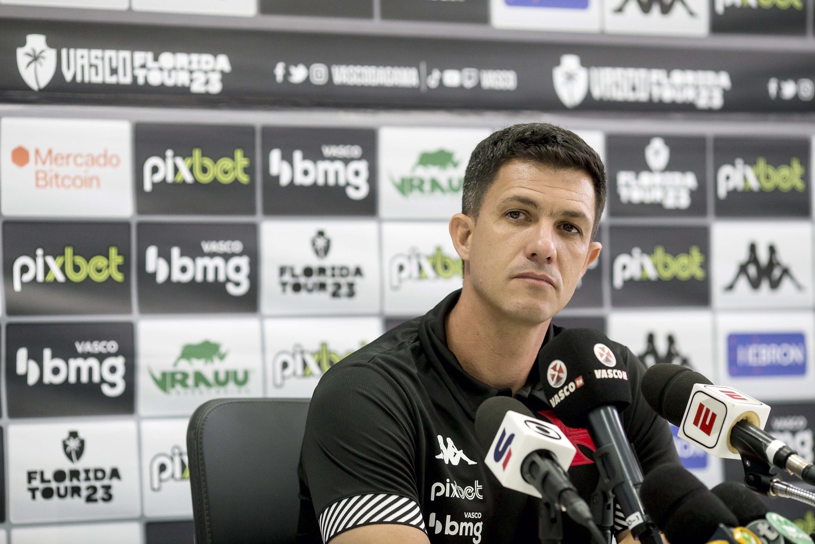 vasco-mauricio-barbieri-coletiva