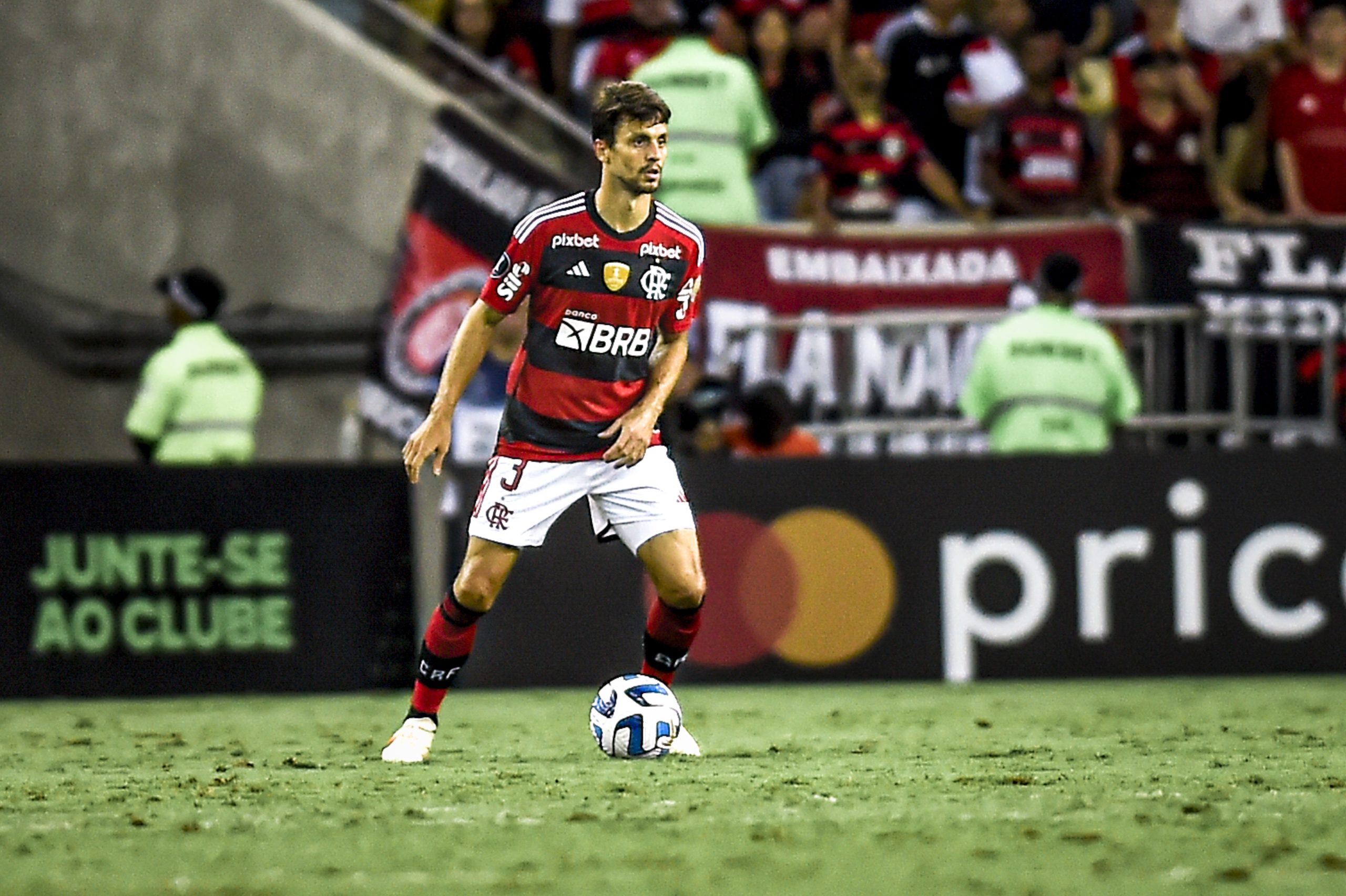 Rodrigo Caio sairá do Flamengo (Foto: Marcelo Cortes/Flamengo)
