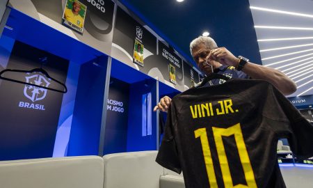 Seleção Brasileira joga contra Guiné com uniforma preto e Vinícius Júnior será camisa 10 (Foto: Joílson Marconne/CBF)