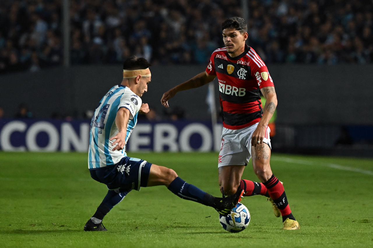 Ainda almejando o primeiro lugar do Grupo A da Libertadores, Flamengo recebe o Racing