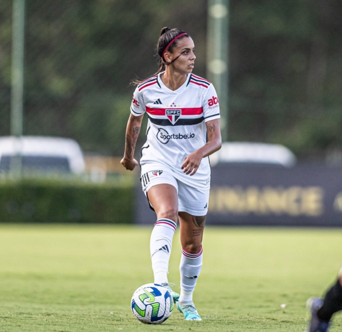 Kika comemora retorno ao time do São Paulo após lesão: 'Feliz em contribuir'