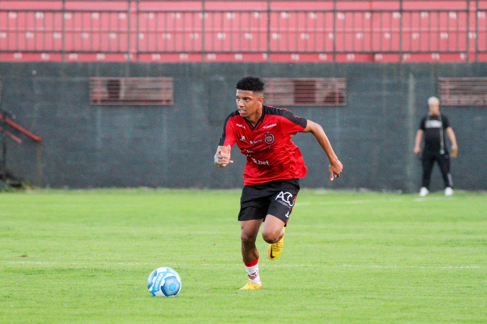 Wellington em ação pelo Brasil de Pelotas - (Foto: Divulgação / Brasil de Pelotas)