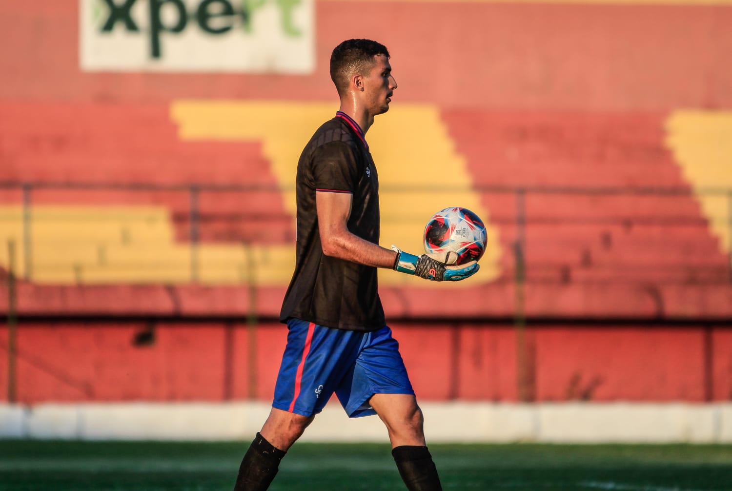 Maurício, goleiro do Nacional-SP