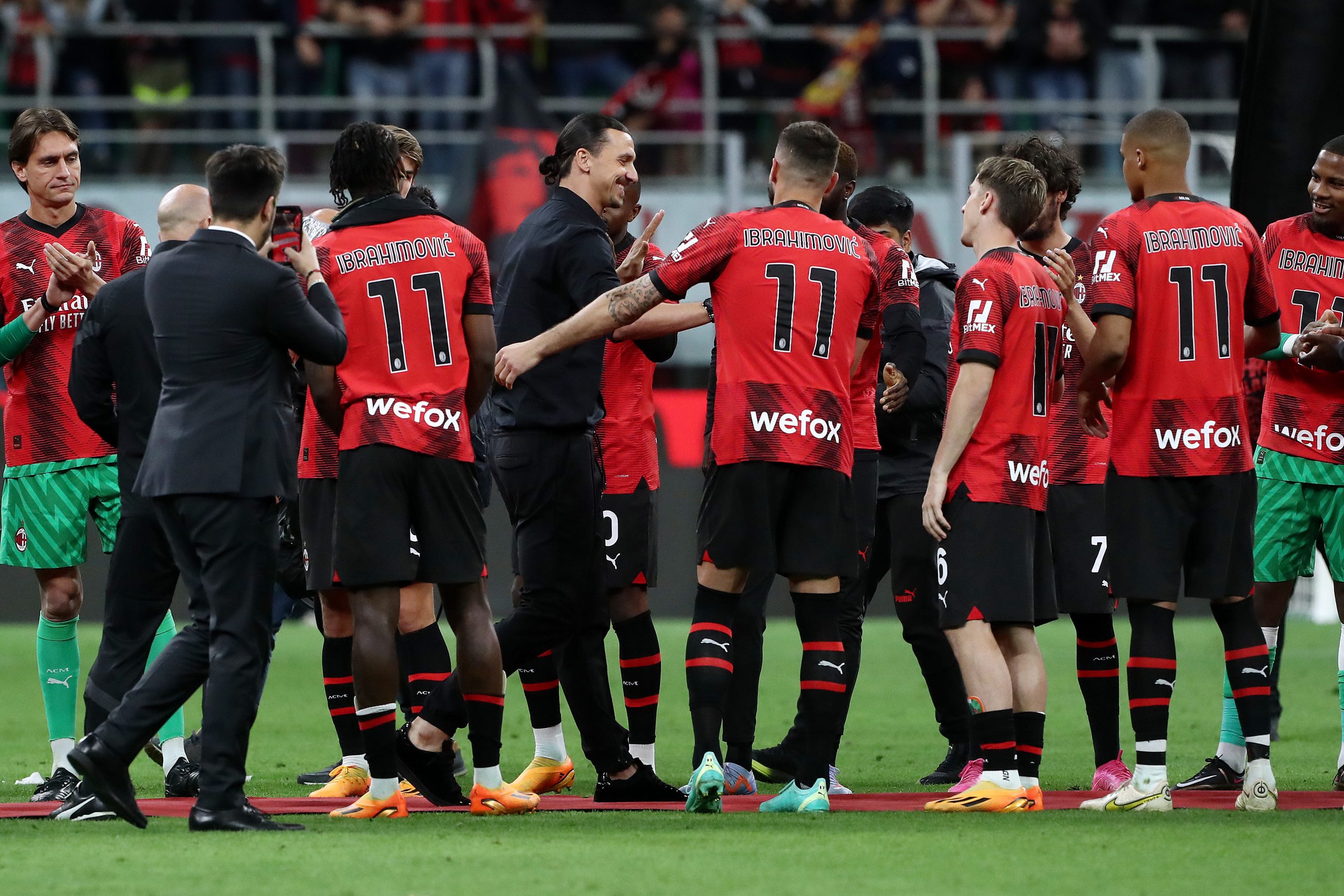 Nos jogos válidos de um campeonato de futebol, cada vitória dá ao