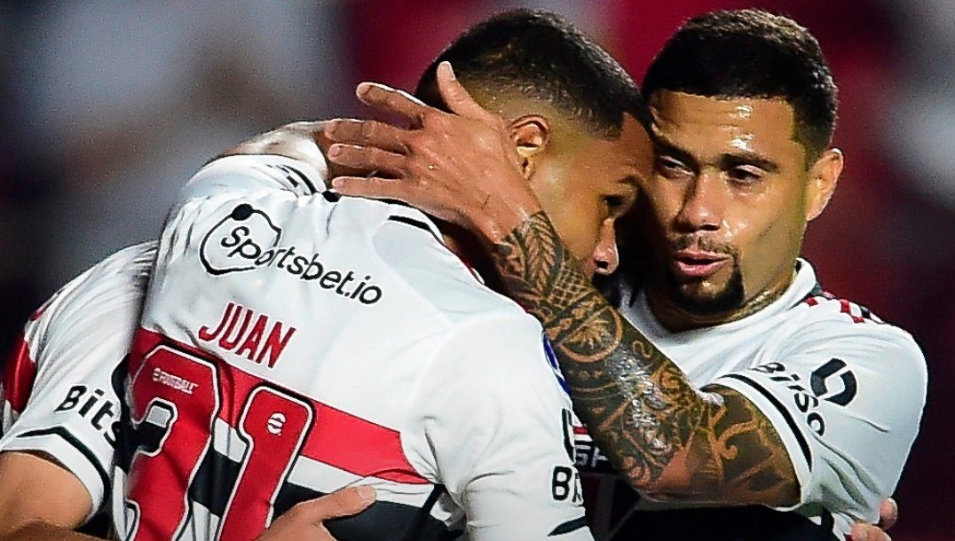 São Paulo vence o Tigre e confirma vaga nas oitavas da Sul-americana