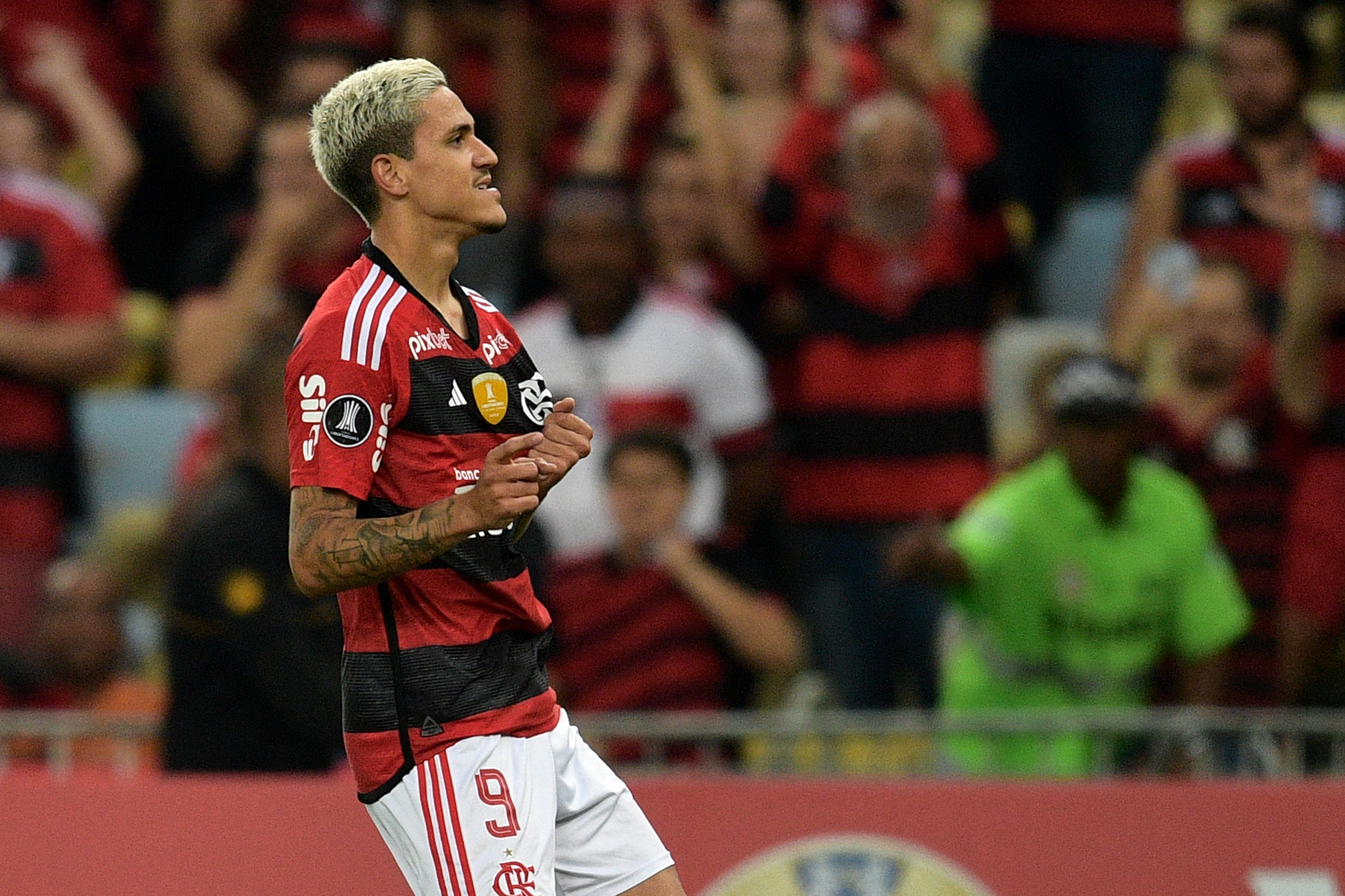 Pedro marcou o primeiro gol do Flamengo contra o Aucas (Foto: Carl de Souza | AFP via Getty Images)