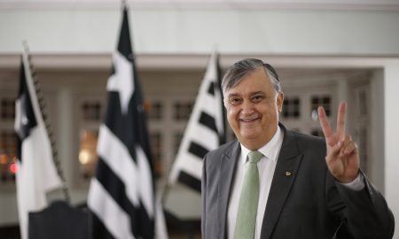 Durcesio Mello atual presidente do Botafogo