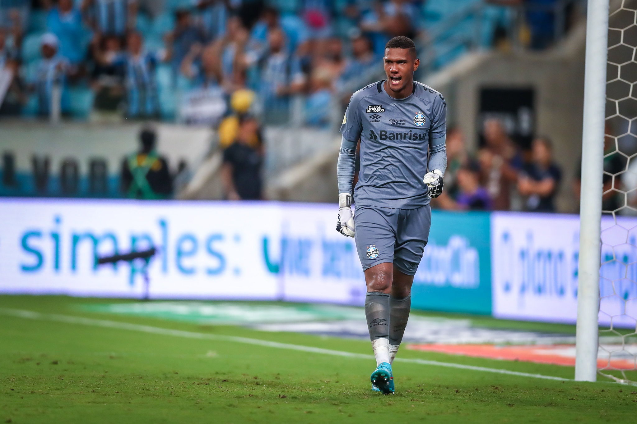 Adriel perdeu espaço no Grêmio (Foto: Divulgação/Grêmio)