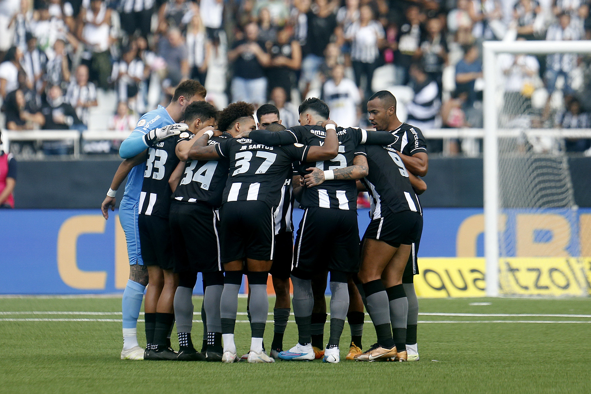 Concentração dos jogadores do Botafogo contra o Vasco (Foto: Vitor Silva/Botafogo)