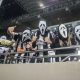 Torcedores do Atlético usando a máscara do Pânico em 2013 (Foto: Bruno Cantini/Atlético)