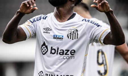 Mendoza fez o pênalti decisivo que deu a vitória ao Peixe (Divulgação: Santos FC)