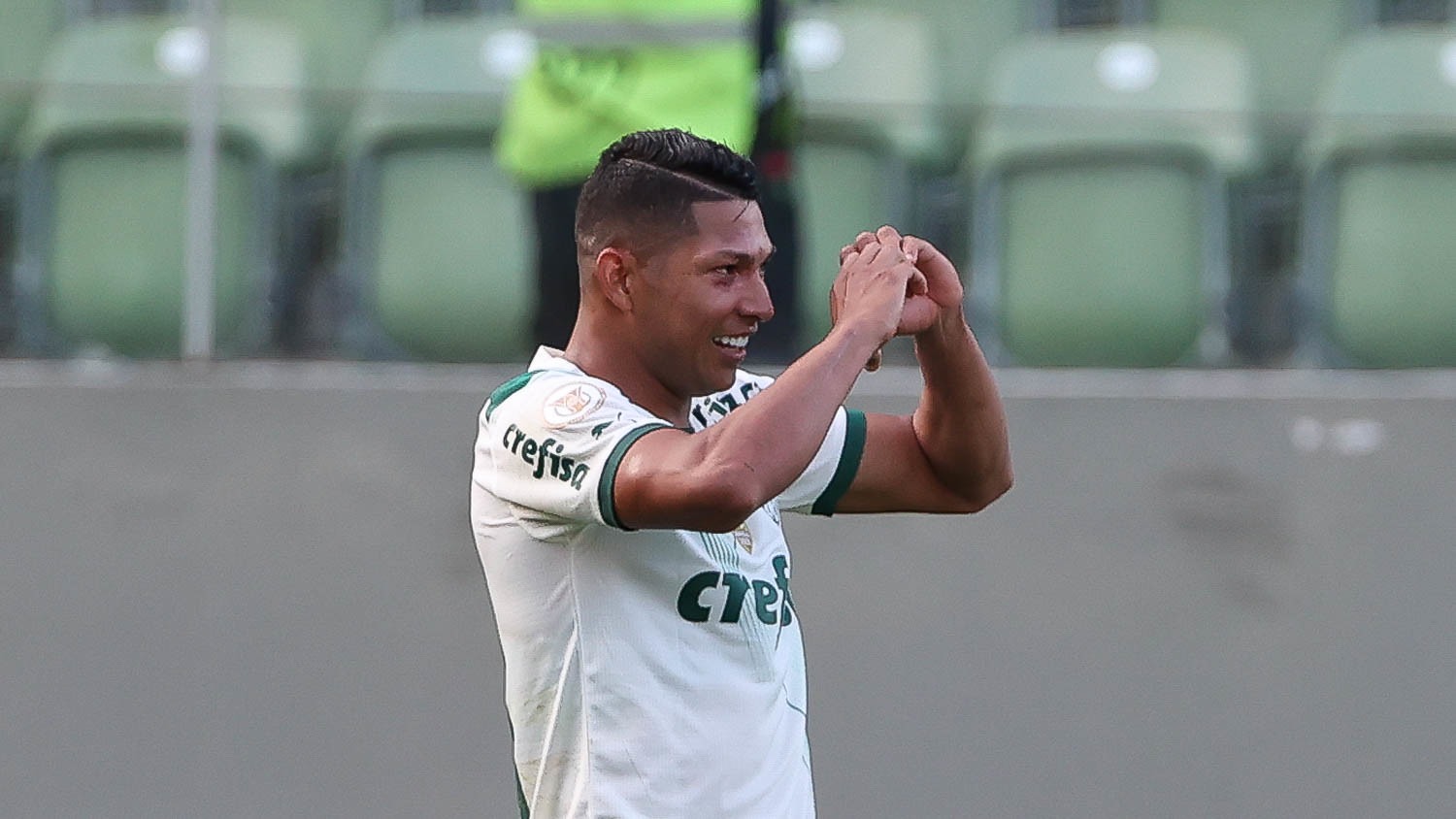 O centroavante Rony durante a comemoração do segundo gol da partida. (FOTO: Cesar Greco/Palmeiras)