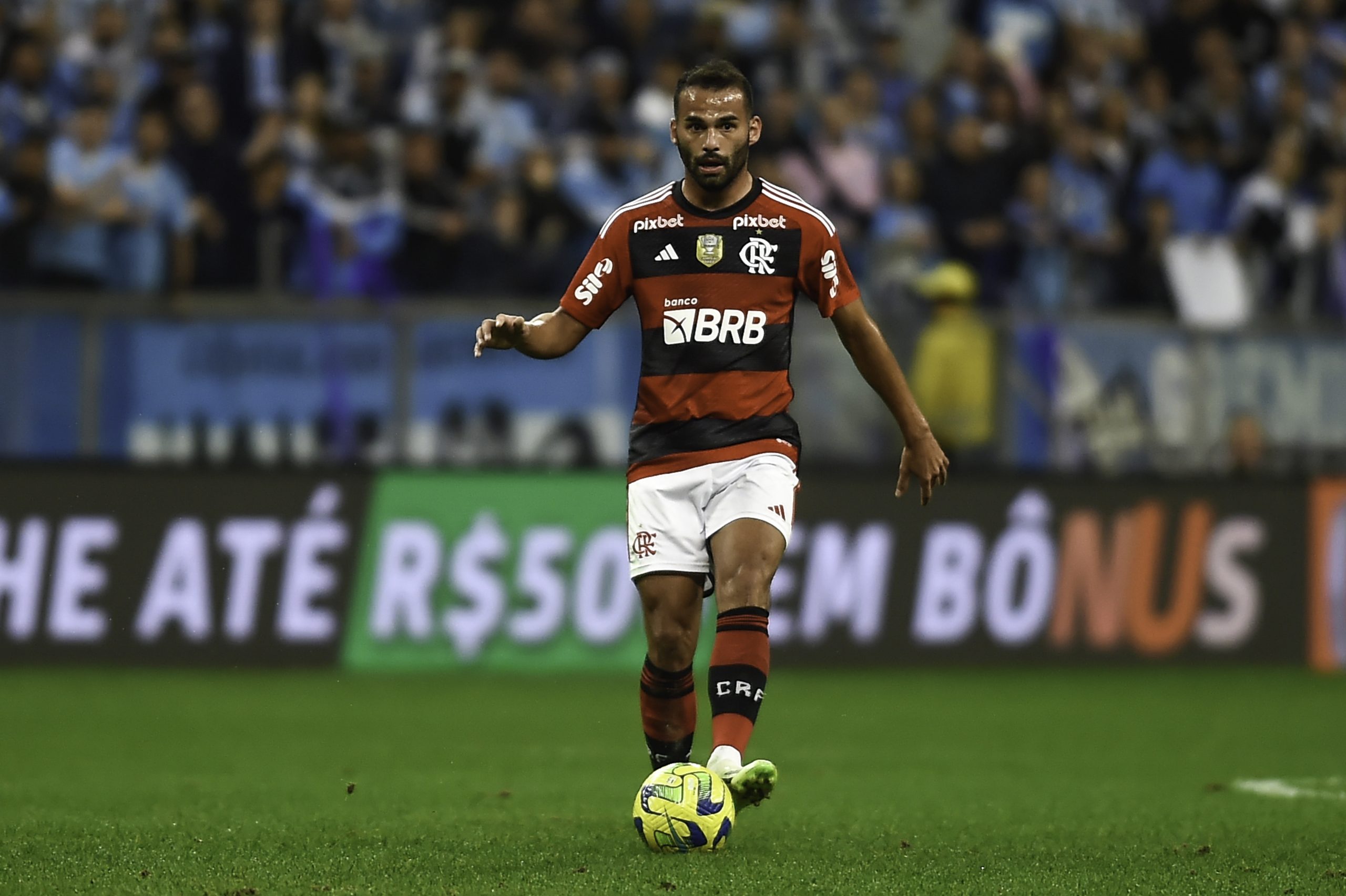 Thiago Maia marcou o segundo gol do Flamengo contra o Grêmio, na Arena, pela Copa do Brasil (Foto: Marcelo Cortes | Flamengo)
