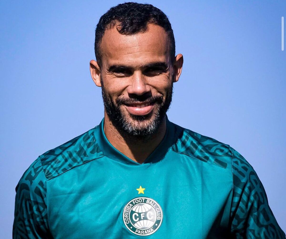 Fransérgio deve ser titular neste sábado (Foto: Divulgação/Coritiba)