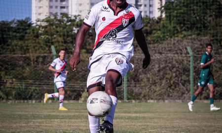 Pedro Paranhos, atacante do Atlético-GO