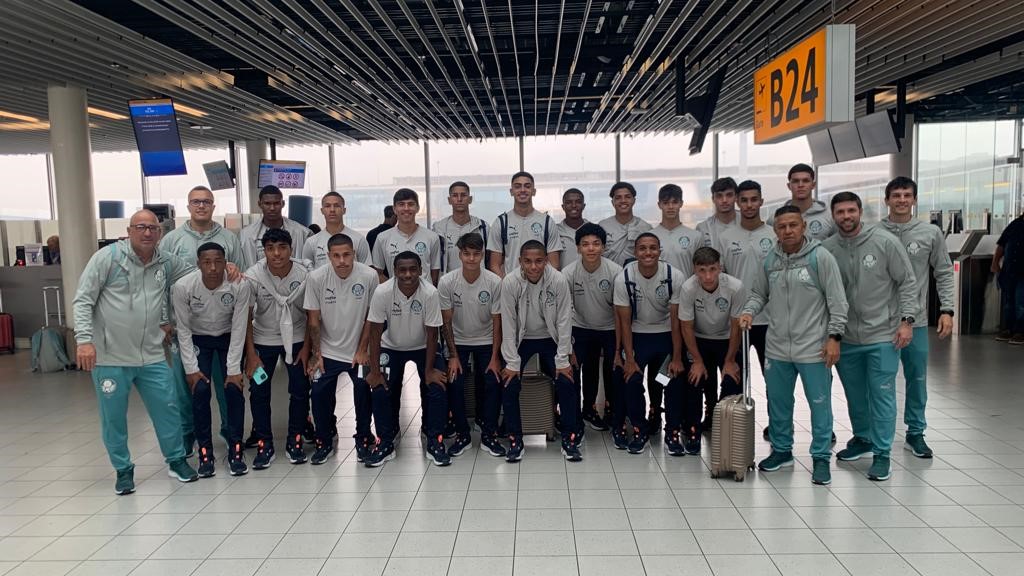 Elenco sub-19 do Palmeiras viaja para a Europa para disputar torneio amistoso. (Foto: Divulgação/Palmeiras)