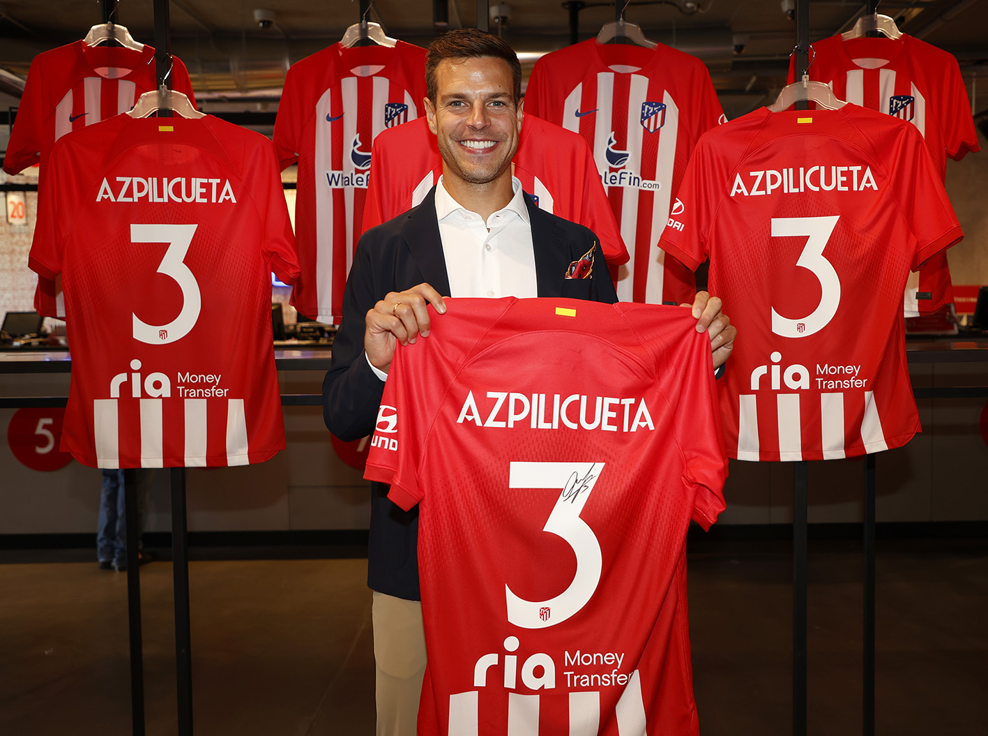 Azpilicueta vai usar o número 3 no Atlético de Madrid (Foto: Divulgação / Atlético de Madrid)