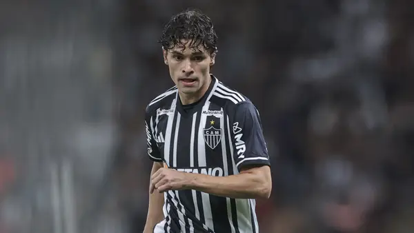 Dodô em campo com a camisa do Atlético-MG (Foto: Pedro Souza/ Santos FC)