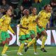 Swaby comemora o gol marcado para a Jamaica com as companheiras