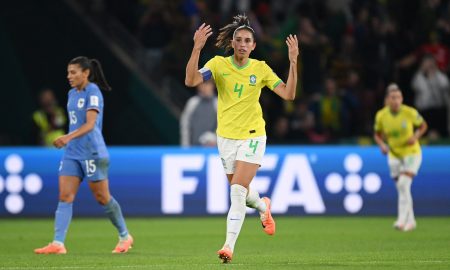 Seleção Brasileira: Rafaelle comenta decisão contra a Jamaica na Copa Feminina - Rafaelle contra a França (Photo by Bradley Kanaris/Getty Images)