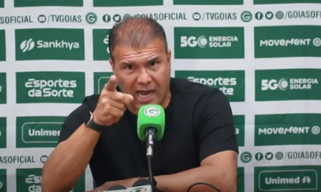 Harlei condenou atuação do árbitro Bruno Arleu — (Foto: Reprodução/TV Goiás)