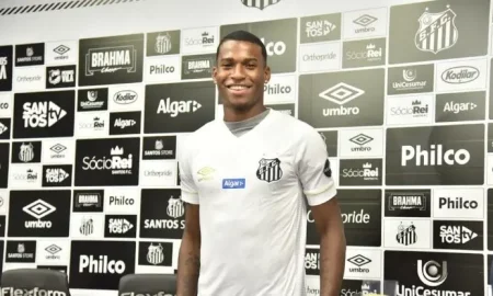 Jean Lucas em sua primeira apresentação com a camisa do Santos em 2019 (Foto: Ivan Storti/ Santos FC)