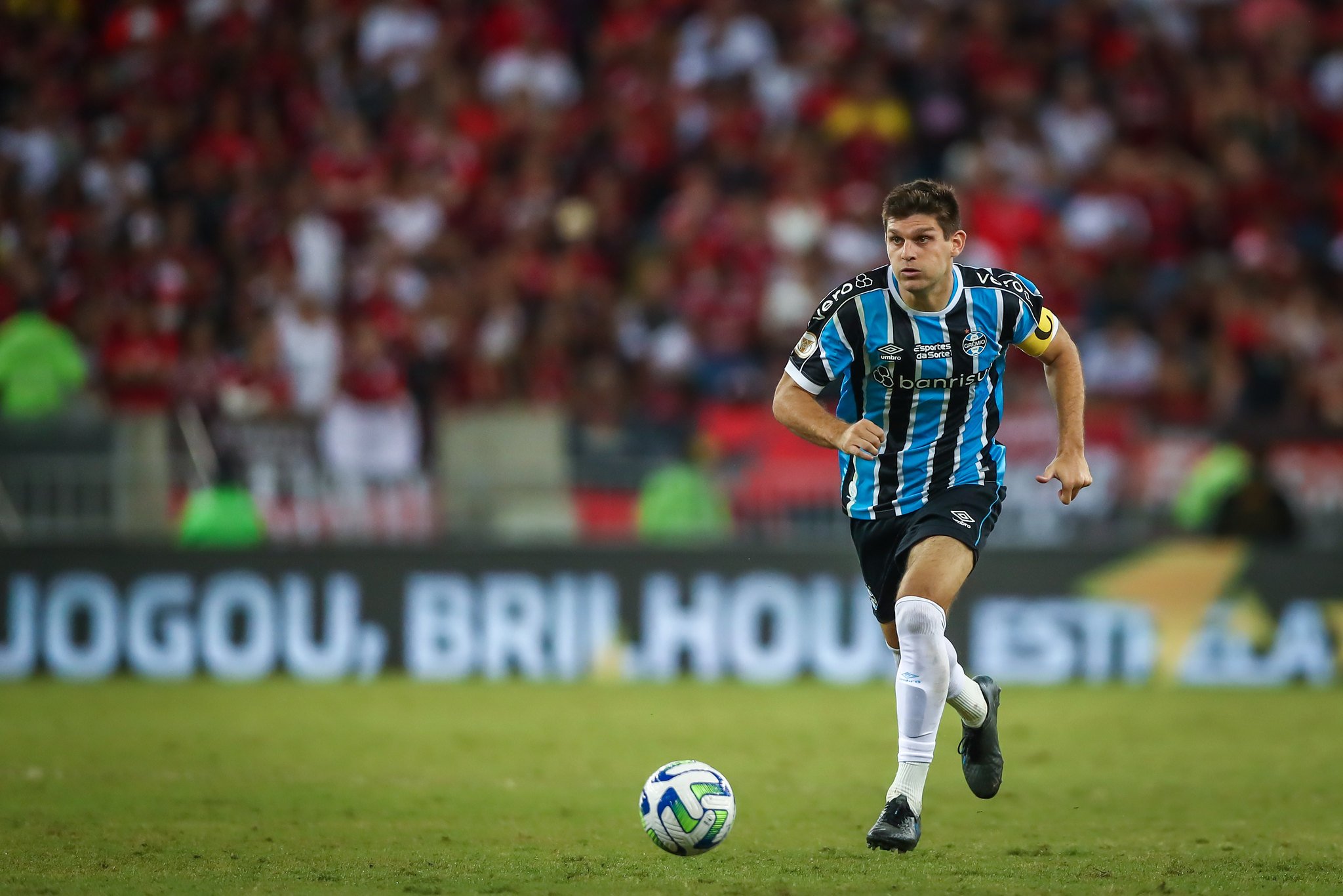 Kannemann tem atuação desastrosa (Foto: Divulgação/Grêmio)