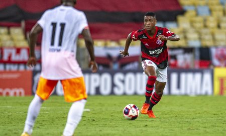 Max disputou 14 jogos pelo profissional do Flamengo antes de se transferir para o Colorado Rapids (Foto: Marcelo Cortes | Flamengo)
